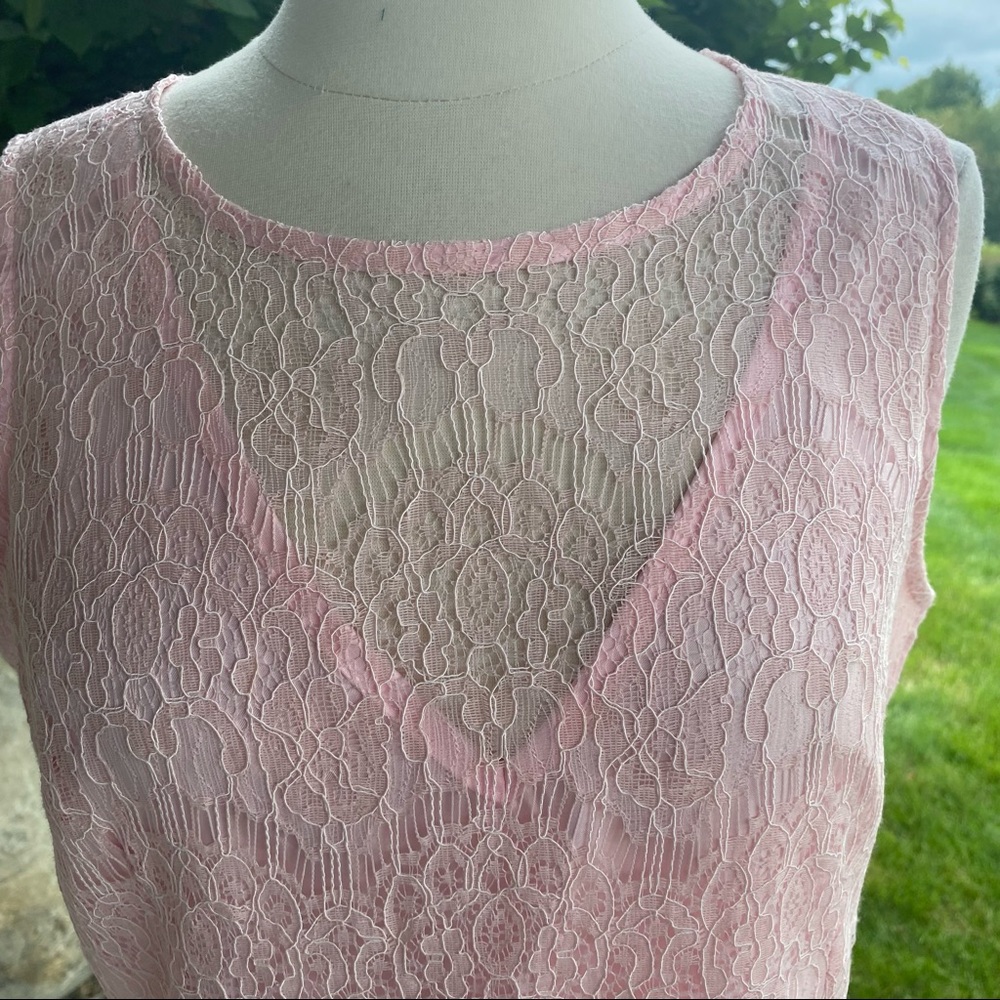 New York & Company Pink Lace Sleeveless Peplum Top - Picture 7 of 15